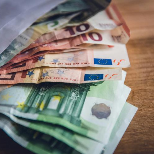 Cine sunt cei doi afaceriști din Cluj trimiși în judecată de DNA, după ce ar fi comis o fraudă uriașă cu fonduri europene. Ar fi obținut 2 milioane de euro