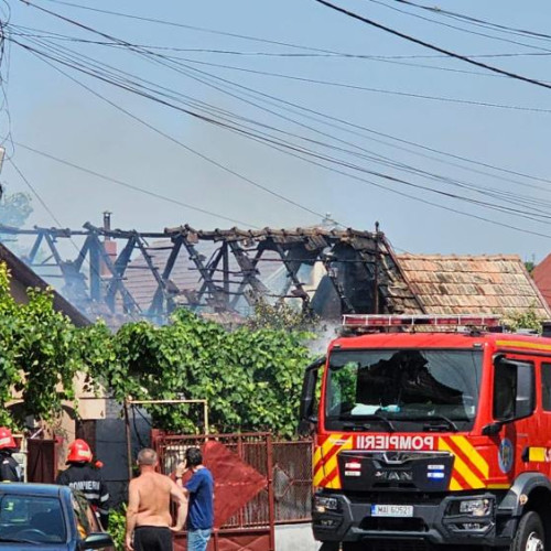 Incendiu la o casă din Turda pe strada Racului