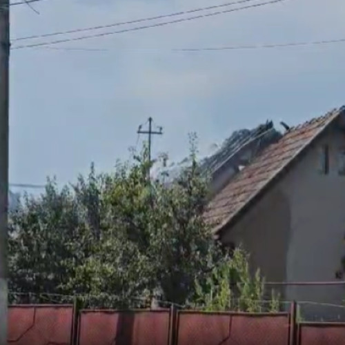 Incendiu violent pe strada Racului în Turda