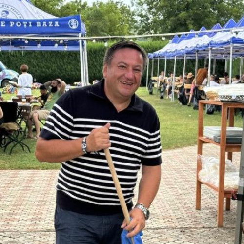 Un loc de întâlnire pentru festivalieri la terasa domnului Munteanu din Bontida