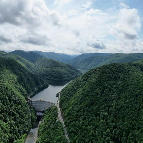 Lacul Tărnita, o destinație turistică iubită, se confruntă cu probleme de acces