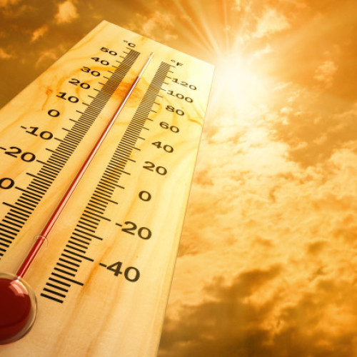 Meteorologii prognozează temperaturi caniculare în august