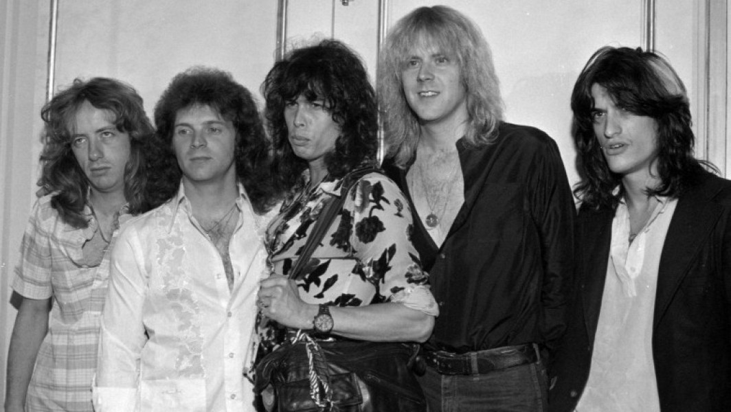 Aerosmith anulează turneul de adio din SUA din cauza problemelor vocale ale solistului