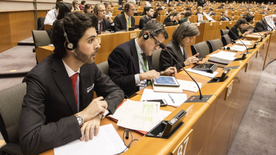 Asistenții parlamentari acreditati - pilonii nevăzuți ai Parlamentului European
