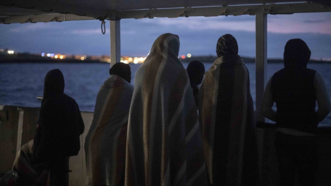 77 de suspecți de trafic de imigranți, arestați în Spania