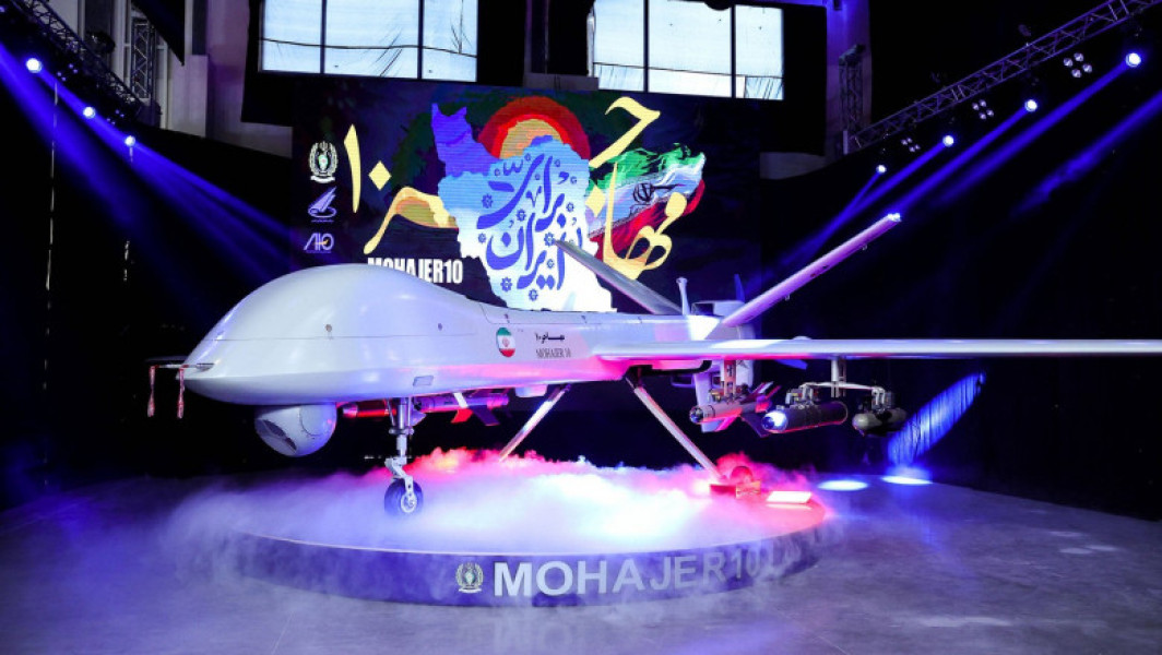 Iranul își prezintă dronele Mohajer-10 la o expoziție în Rusia