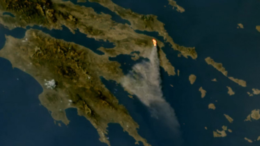 Incendii devastatoare în Grecia: orașul Marathon evacuat, focul se apropie de Atena
