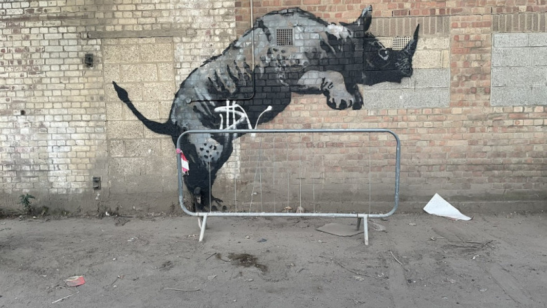 Lucrarea lui Banksy din Londra, vandalizată după doar câteva zile