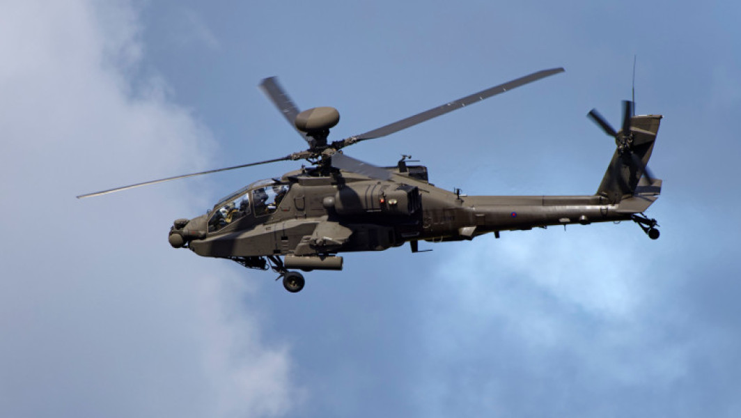 Polonia a semnat un acord istoric pentru achiziția de elicoptere Apache de la Boeing