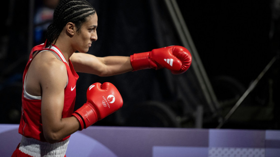 Procurorii francezi anchetează cazul sportivei Imane Khelif, victimă a cyberbullying-ului
