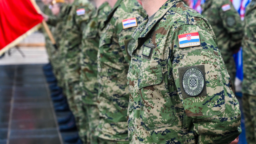 Croatia reintroduce serviciul militar obligatoriu pentru tineri începând din 2025