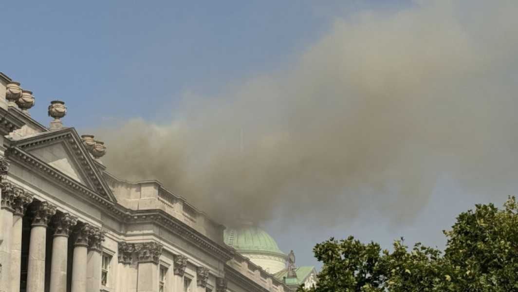 Incendiu la Somerset House din Londra, cu mari degajari de fum
