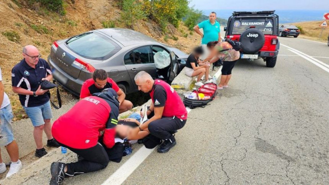 Trei persoane rănite în urma unui accident pe Transalpina