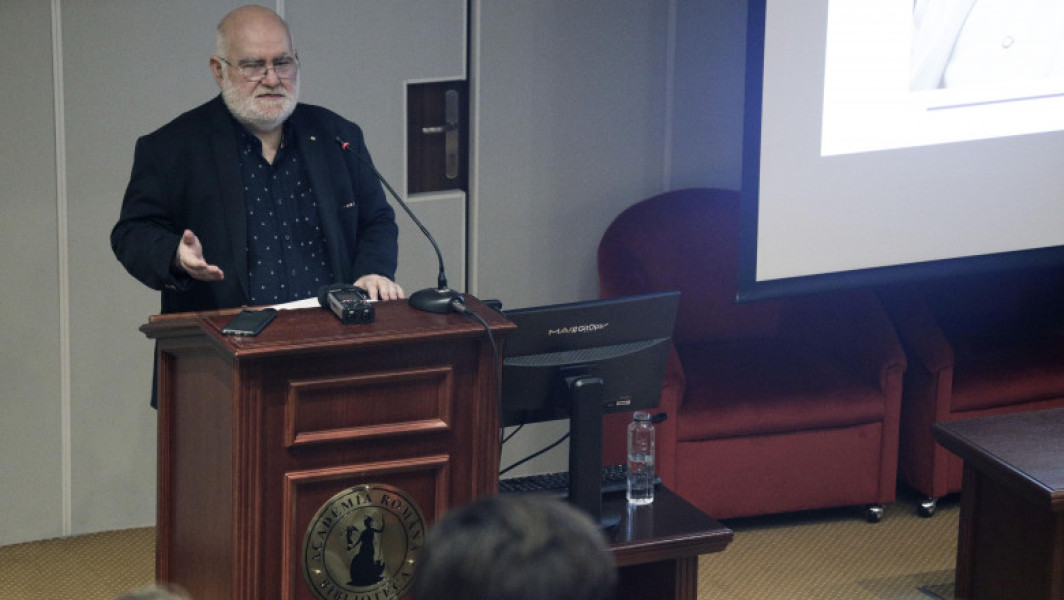 Percheziții la SNSPA în cadrul unei anchete de hărțuire sexuală