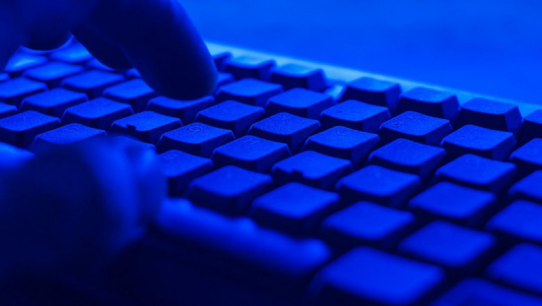 Statele Unite acuză Iranul de implicare în atacuri cibernetice asupra campaniilor electorale