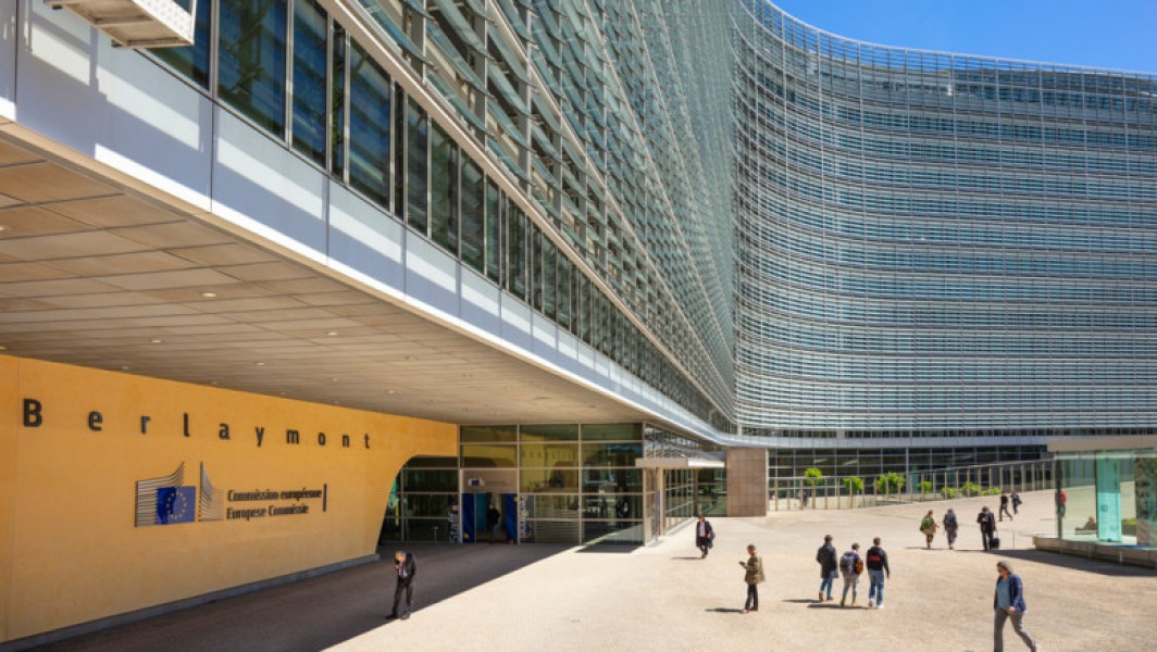 Comisia Europeană așteaptă răspuns din partea Ungariei privind vizele pentru cetățenii ruși și belaruși