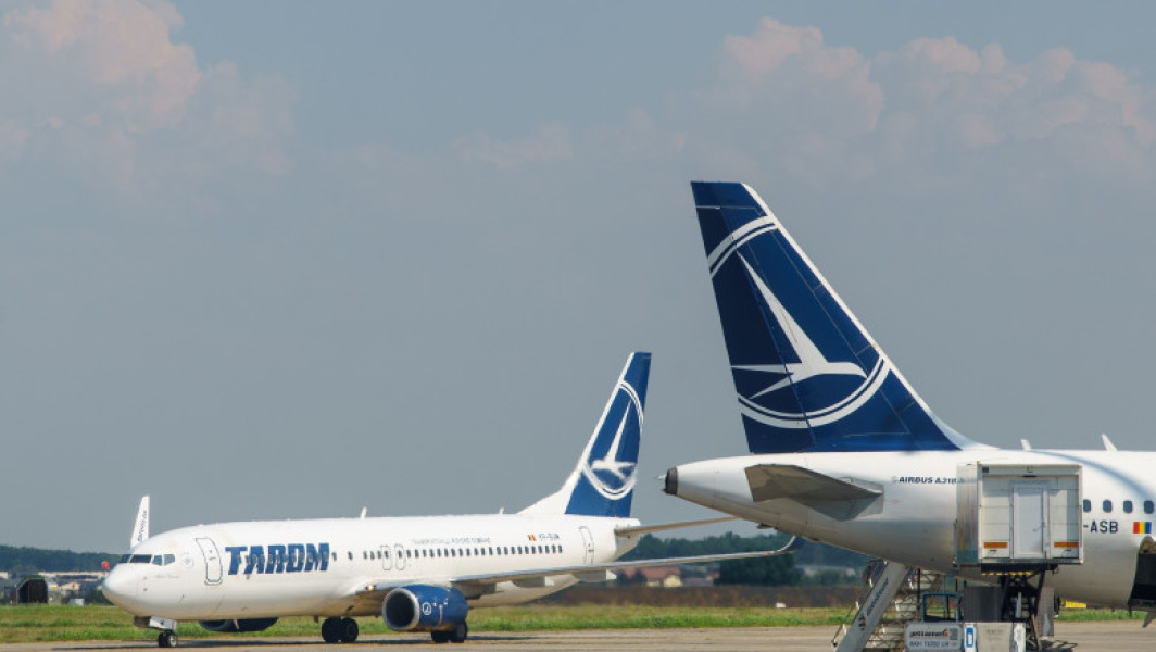 TAROM renunță la zborurile spre Londra, vând sloturile către Qatar Airways