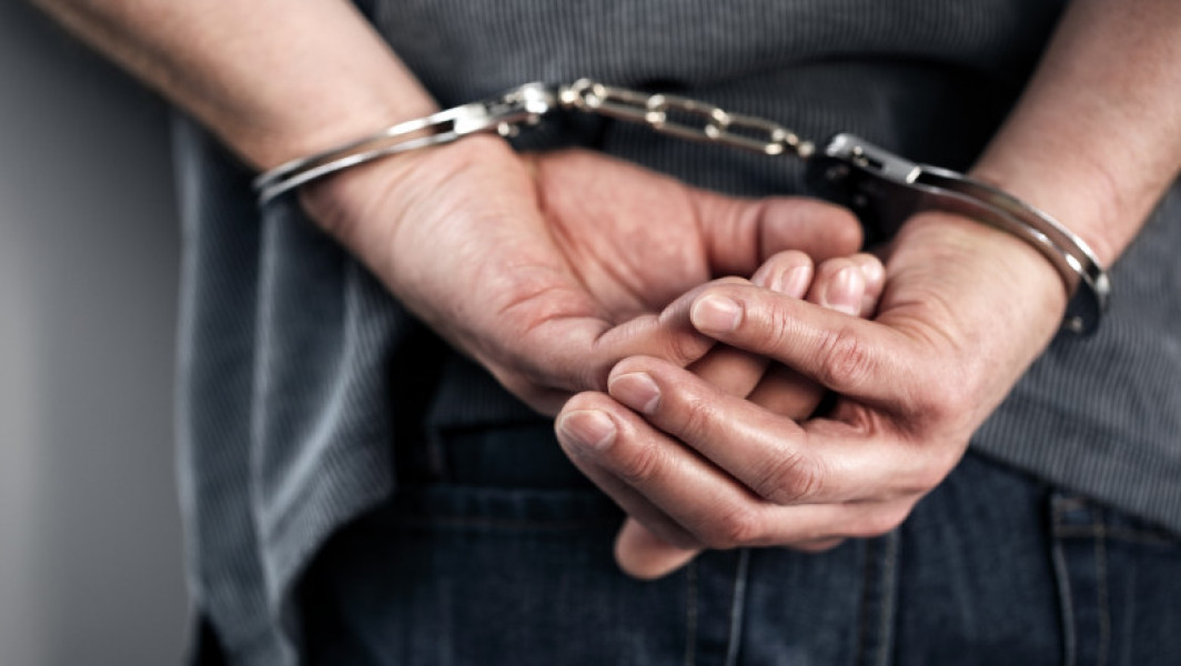 Un bărbat din comuna Vălcănești a fost reținut după sinuciderea unei tinere
