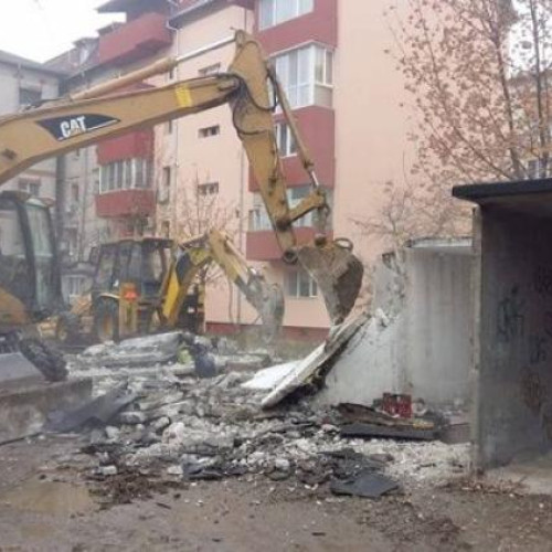 Primăria Cluj-Napoca va continua demolarea garajelor în următorii ani