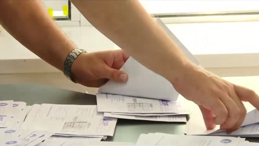 Decizii de recalculare a pensiilor, suspendate în județul Alba din cauza unor posibile erori