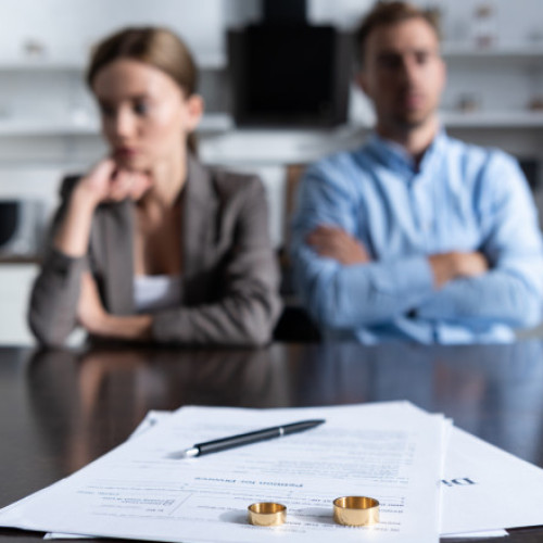 Divorțurile în România: o căsnicie se încheie la fiecare șapte minute