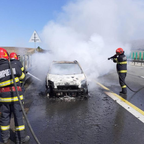 Incendiu pe Autostrada Transilvania: O mașină în flăcări, fără victime