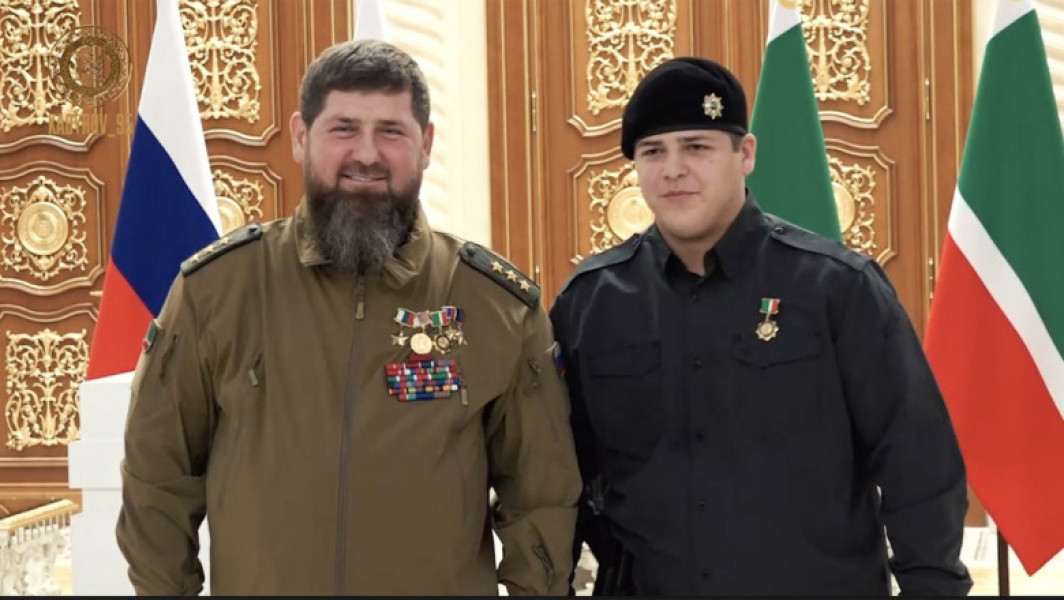 Fiul lui Ramzan Kadirov, decorat cu distincții de stat în Cecenia