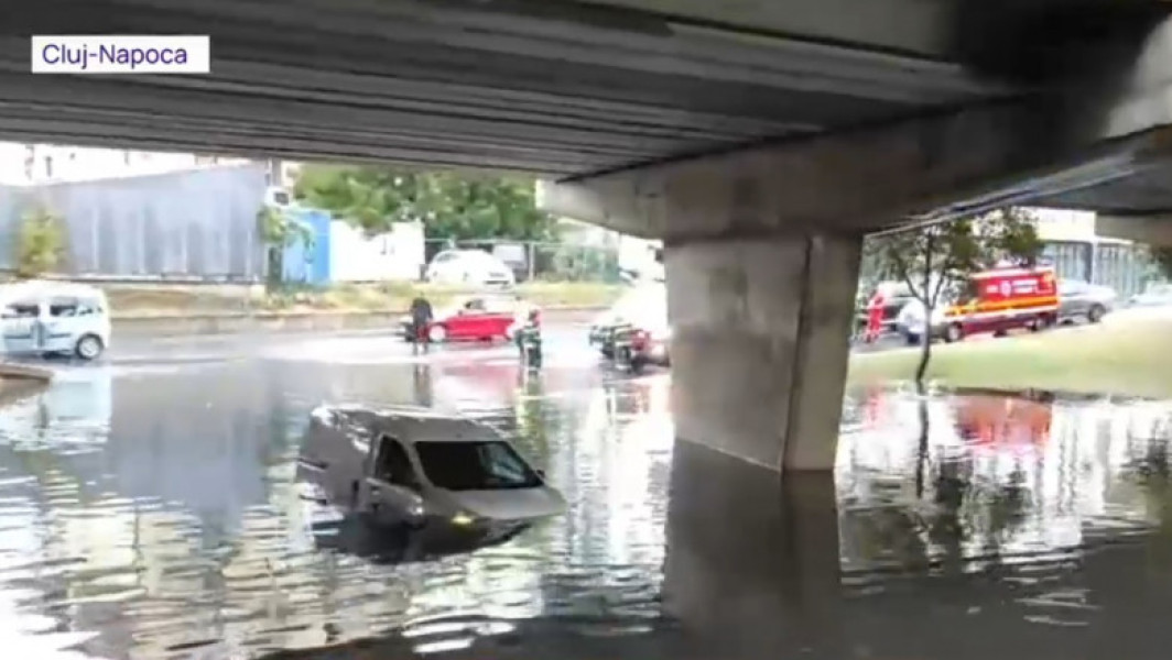 Inundații severe în Cluj-Napoca și avertizări meteorologice pentru furtuni