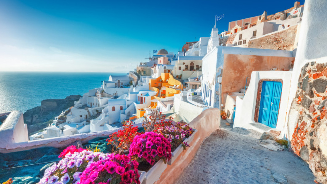 Santorini se confruntă cu provocările supraturismului