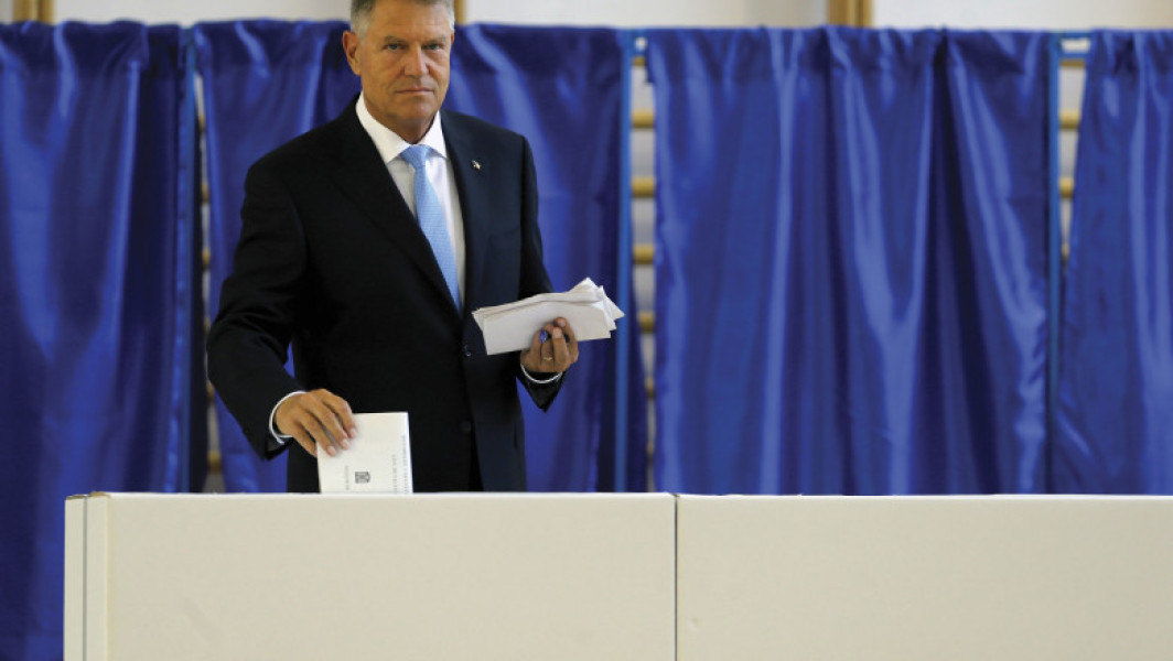 Klaus Iohannis le răspunde întrebărilor despre viitorul său politic