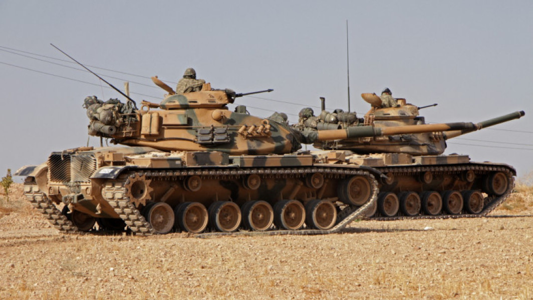 Iranul introduce tancul Soleiman-402, o versiune modernizată a tancului M60 american