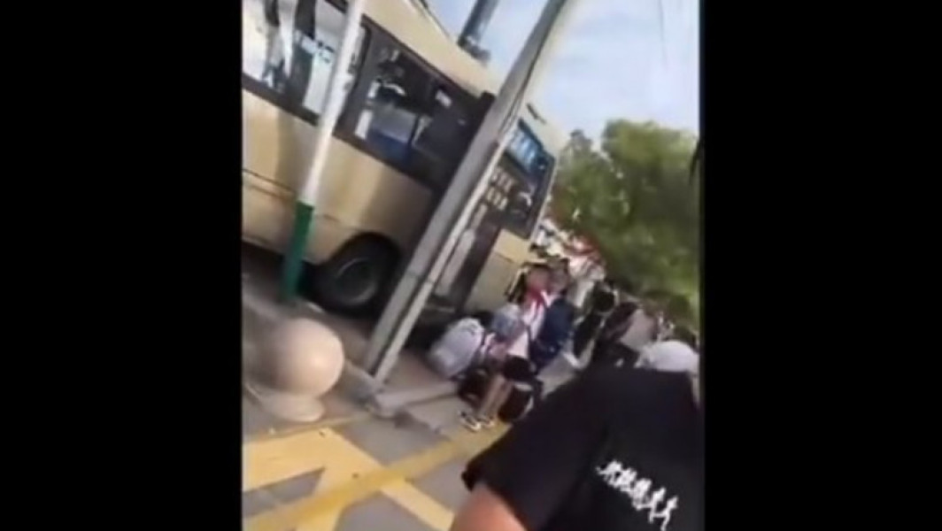 Un accident tragic în Shandong: un autobuz a lovit un grup de elevi, 11 morți