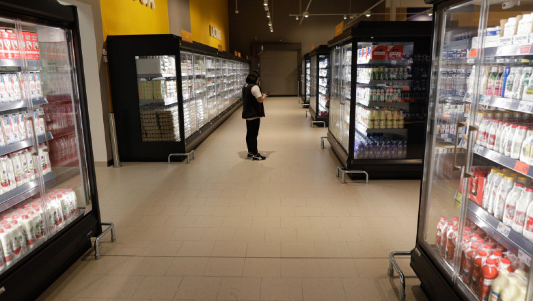 Guvernul anunță măsuri împotriva scăderii gramajului produselor alimentare