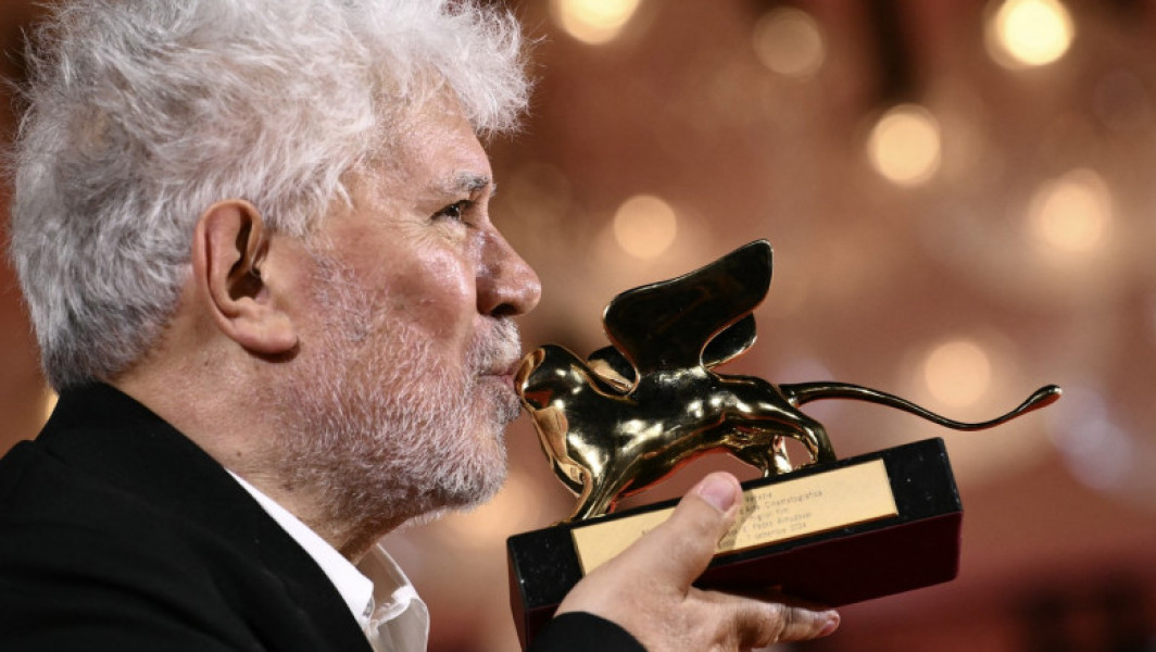 Premiul Leul de Aur la Festivalul de Film de la Veneția atribuuit lui Pedro Almodovar pentru "The Room Next Door"