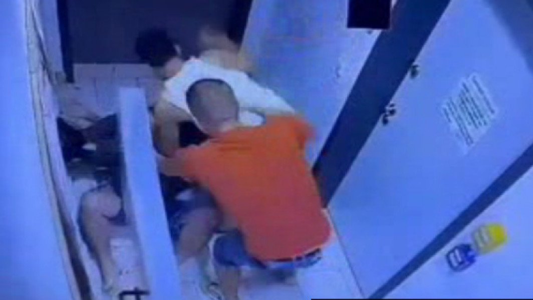 Incident violent într-un supermarket din Roman