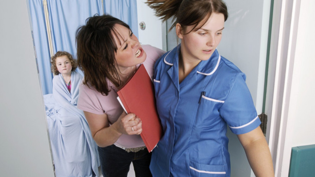 Apelurile medicilor din Italia pentru protecția spitalelor