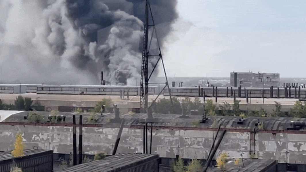 Incendiu de proporții la fabrica de tancuri Omsktransmas din Siberia