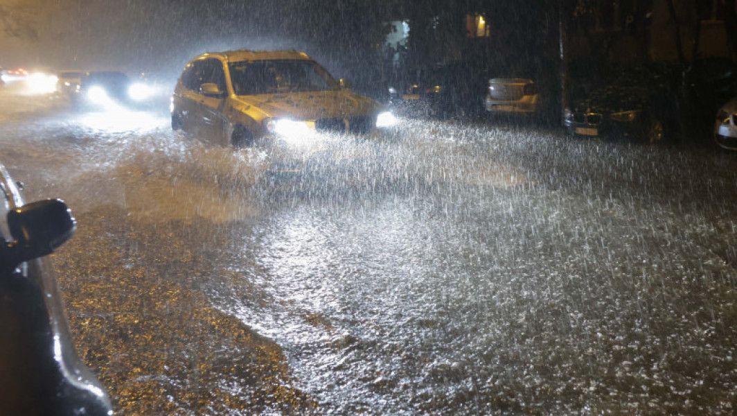 Avertizări meteo extinse pentru ploi puternice în mai multe județe