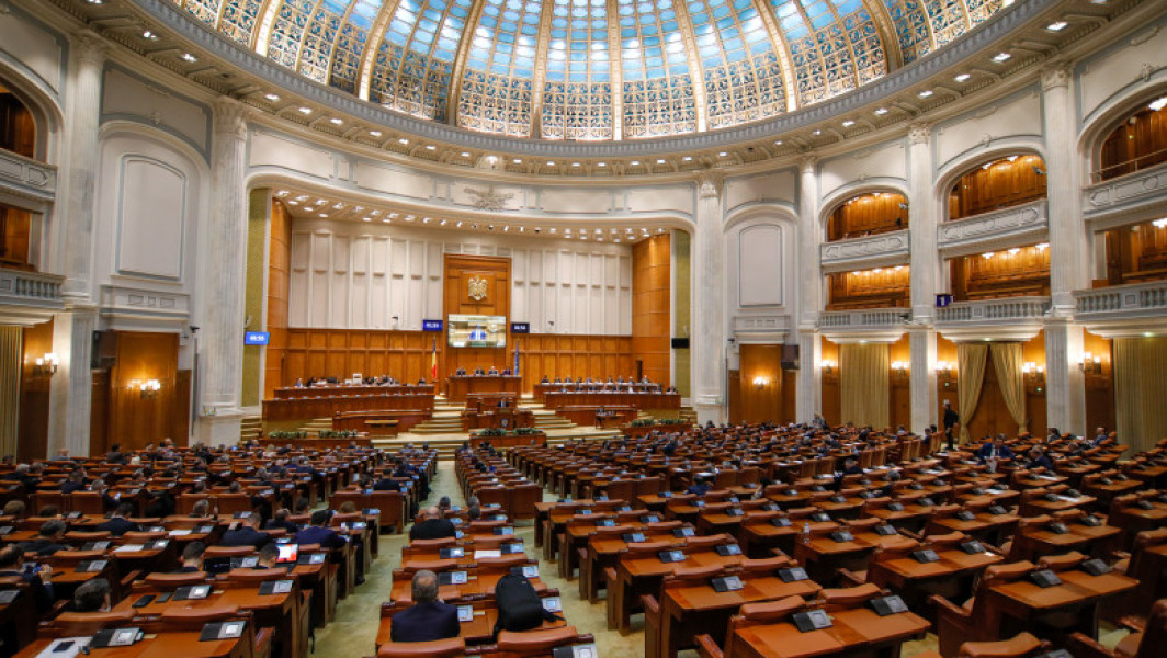 Parlamentul României: Structura și Funcționarea sa