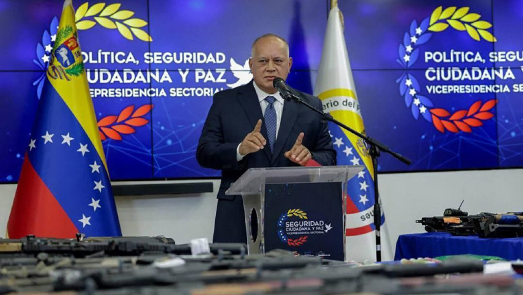 Şase cetăţeni străini, inclusiv un Navy SEAL american, arestaţi în Venezuela pentru complot de destabilizare