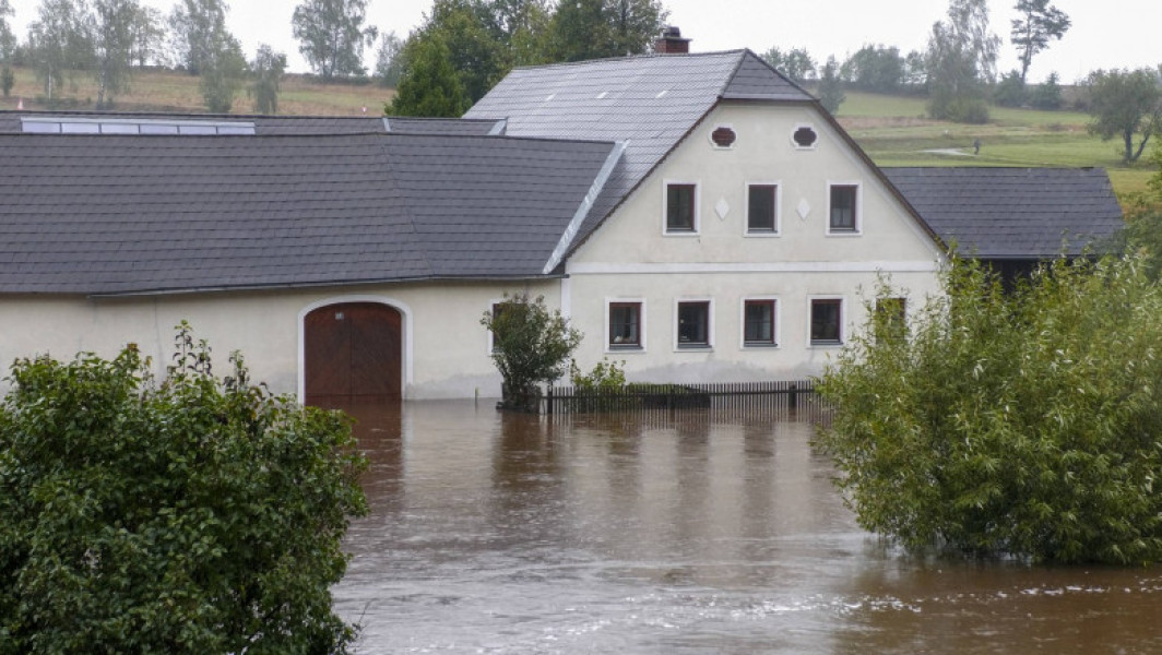 Avalanșă de probleme cauzate de inundațiile istorice în Polonia și Cehia