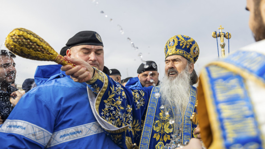 Arhiepiscopul Tomisului susține că sfințirea autoturismelor este un obicei creștinesc