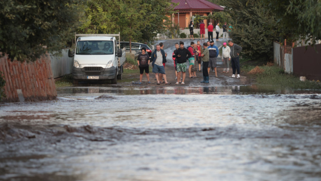 Precipitații record în județul Vaslui: Inundații severe și intervenții rapide ale autorităților