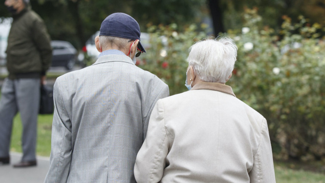 Parlamentarii liberali propun gratuitate la emiterea adeverințelor pentru pensionarii cu pensii mici