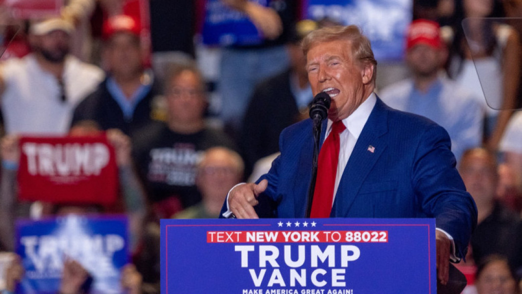 Donald Trump se compară cu Elvis Presley, afirmând că atrage mult mai multe mulțimi