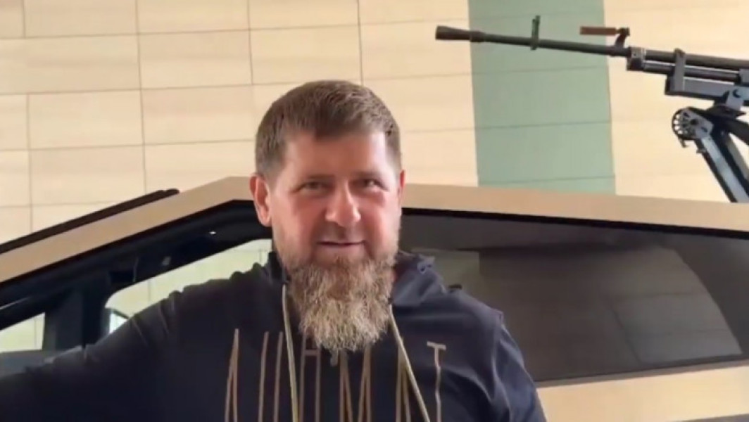 Ramzan Kadirov îl acuză pe Elon Musk că a dezactivat un Tesla Cybertruck