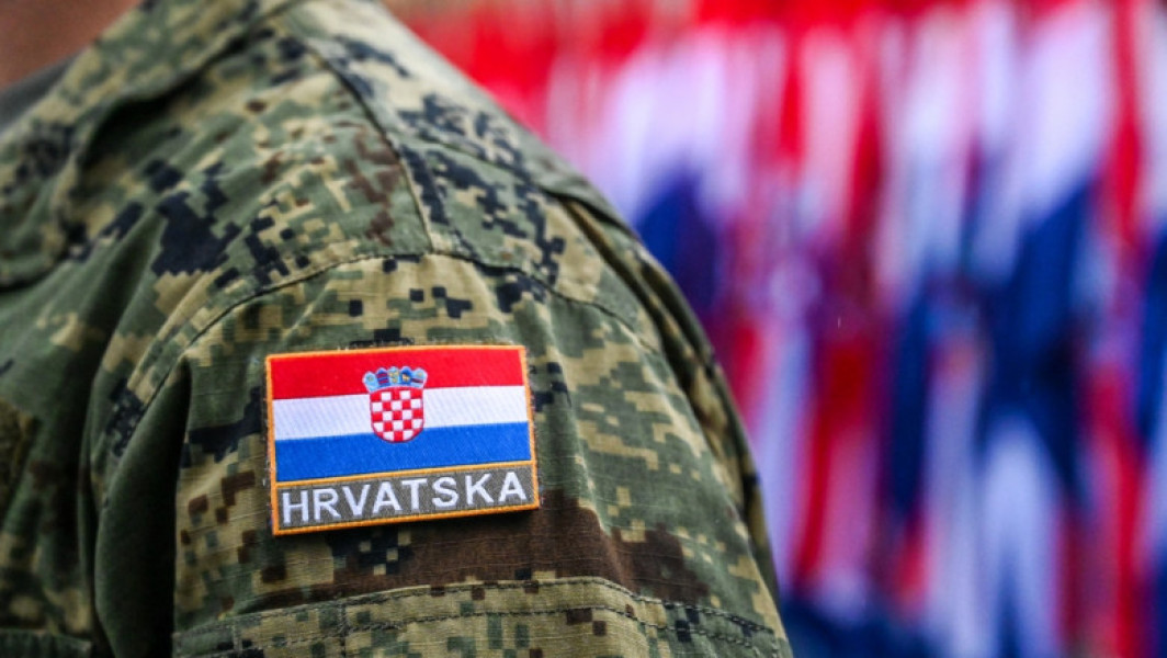 Guvernul croat reintroduce serviciul militar obligatoriu