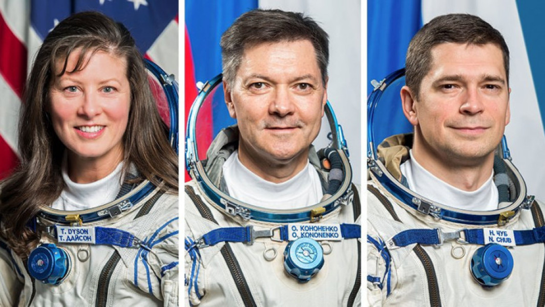 Doi cosmonauti ruși și o astronaută americană au aterizat în Kazahstan