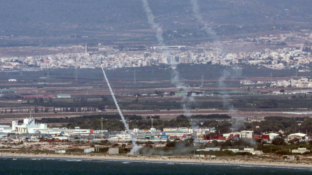 Intensificarea conflictului între Israel și Hezbollah după un an de lupte în Gaza