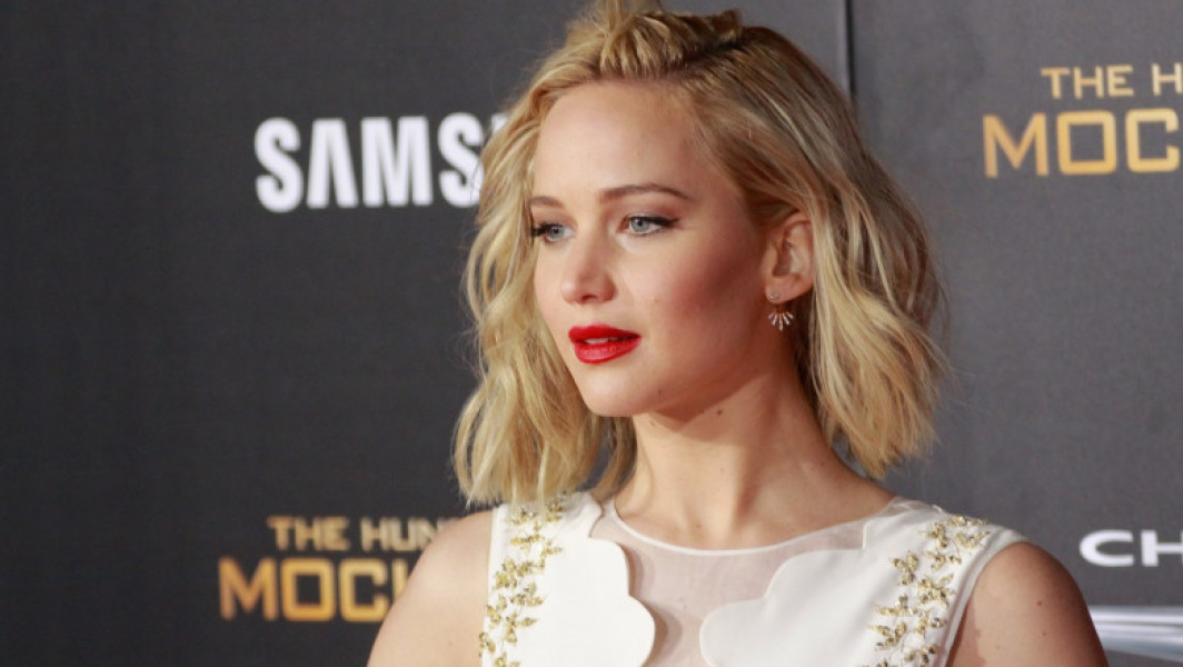 Jennifer Lawrence își arată sprijinul pentru Kamala Harris și Tim Walz în alegerile din 2024